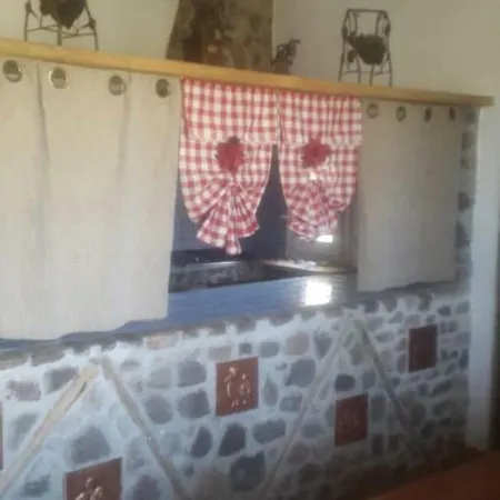 Casa In Pietra * Canai