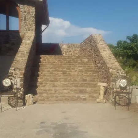 Casa In Pietra * Canai